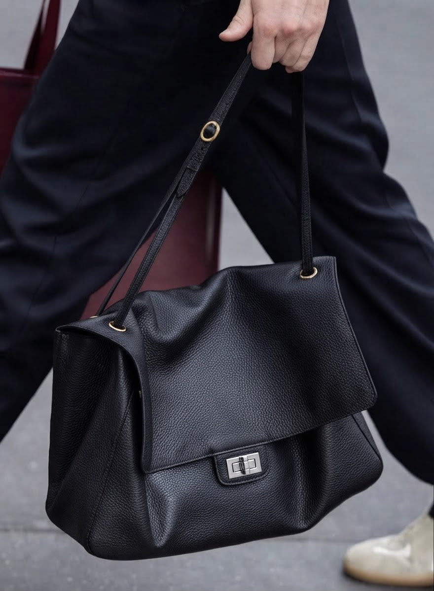 Sac à rabat grand format en cuir de vachette, noir ou bordeaux